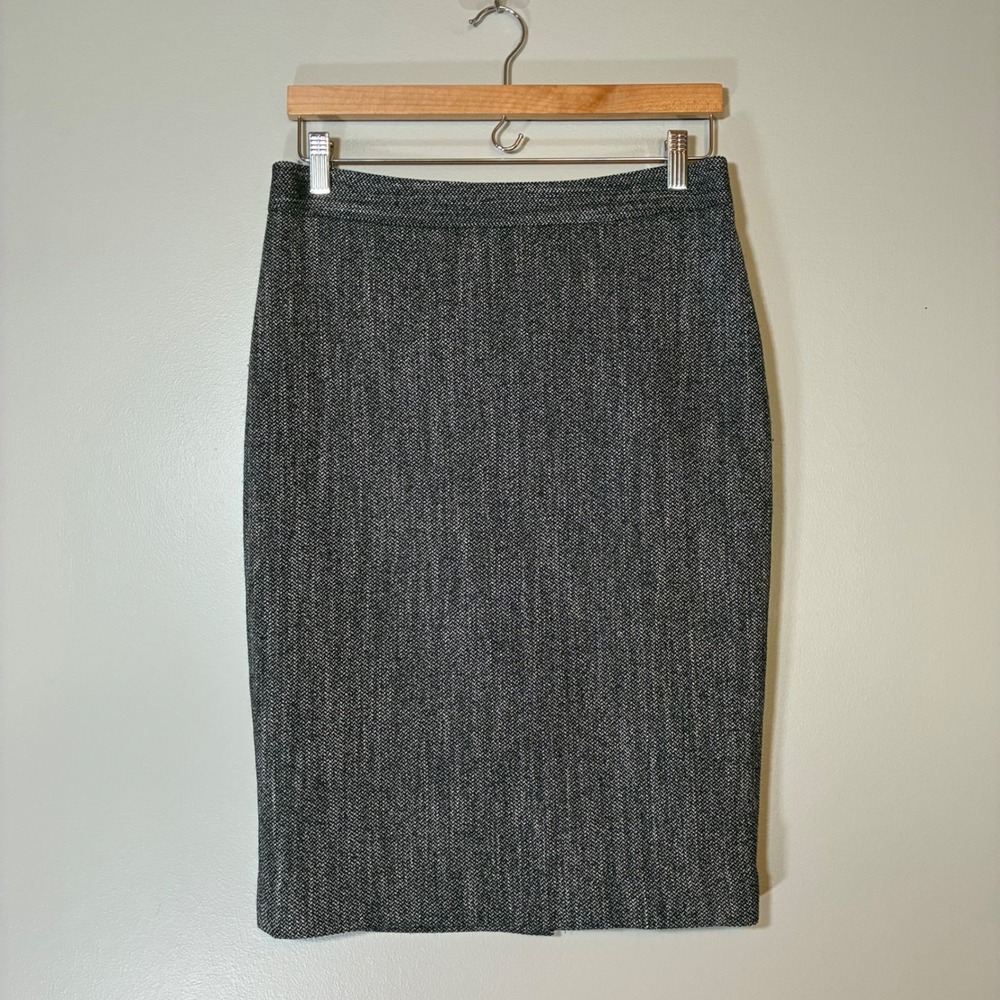 Ann Taylor Herringbone Tweed Pencil Skirt Black White Gray Size 4 Professional